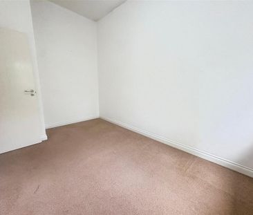 3 bedroom end of terrace house to rent - Photo 5