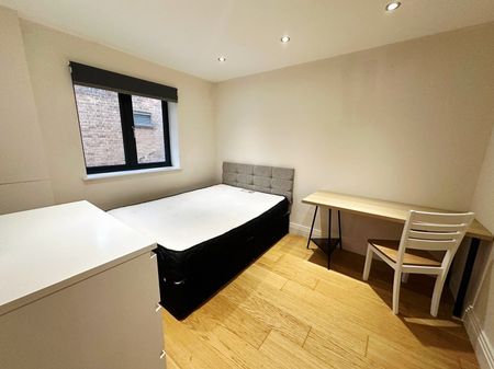 Sussex Way, N19 4HY, Archway - Photo 3