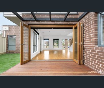 Stunning 3-Bedroom for Rent in Maidstone - Photo 1