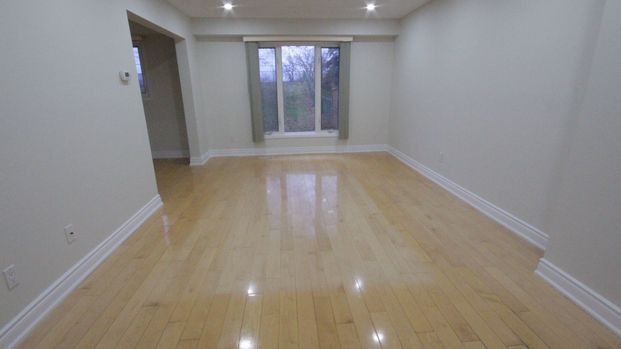 For Lease - 4272 Gayling Gardens, Mississauga, Ontario - Photo 1