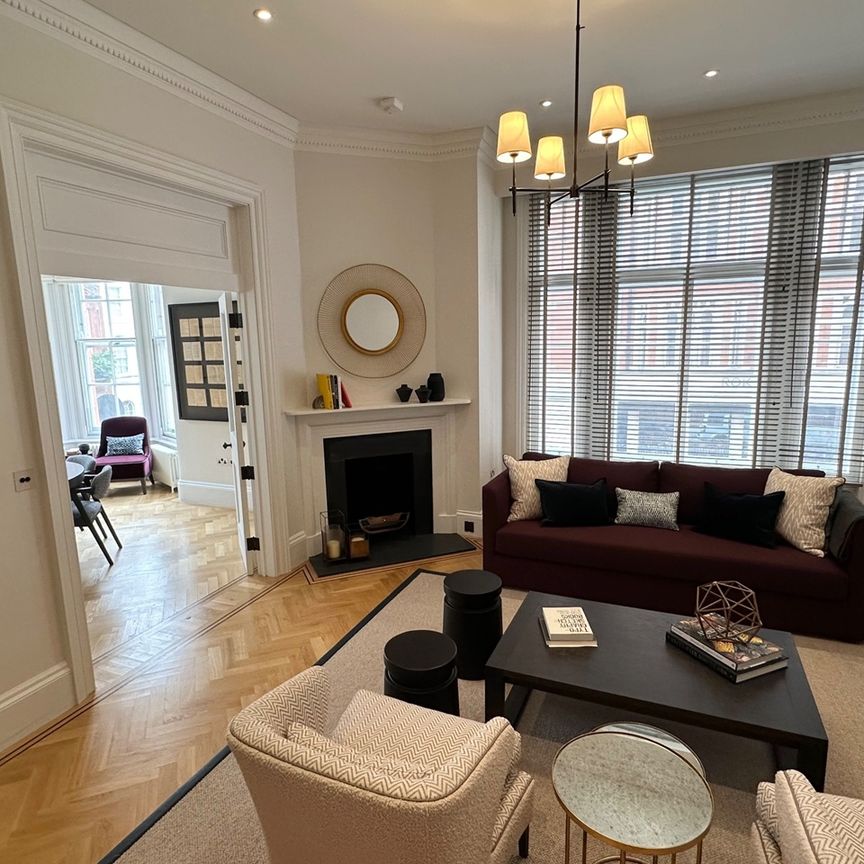 2 Bed Maisonette, Green Street, W1K - Photo 1