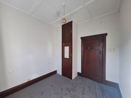 Lovely family home - Photo 4