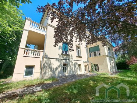 ** Großzügig geschnittene 2-Zimmer-Whg. mit Fußbodenheizung und Parkett ** - Foto 3