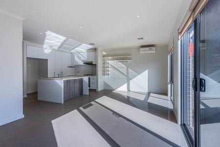 Shines Like New! - Photo 5