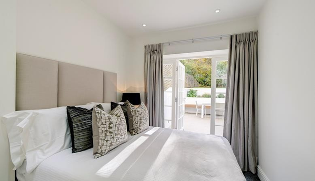 4 bedroom apartment to rent - Photo 1