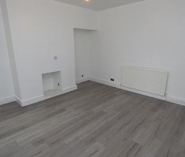 2 bed lower flat to rent in NE32 - Photo 6