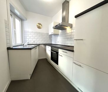 Appartement met 3 slaapkamers gelegen in het centrum van Genk - Foto 2