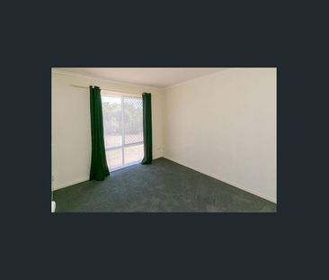 Great Family Home in Torquay - Photo 5