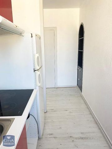 Location Appartement 1 pièce 25m² NIORT 79000 - Photo 3