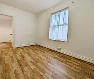 Tremona Road, SO16 - Photo 4