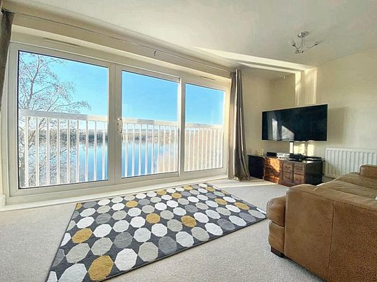 2 bedroom flat to rent - Photo 1