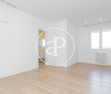Penthouse for rent in Príncipe de Vergara - Photo 2