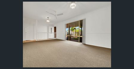 Spacious 3-Bedroom Home with Inground Pool – Your Perfect Retreat! - Photo 5