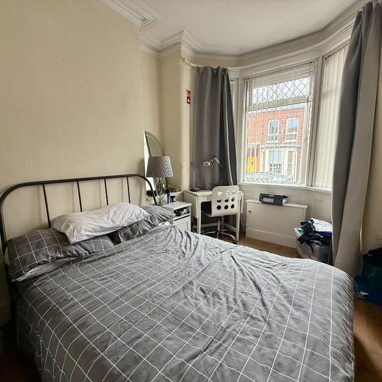 64 Sandhurst Gardens, Stranmillis, Belfast, BT9 5AX - Photo 1