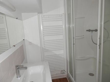 Location Appartement 3 pièces 55m² LA FLECHE 72200 - Photo 4