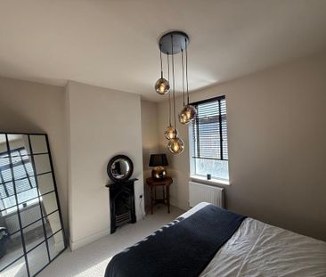 4 bedroom terraced house to rent - Photo 5