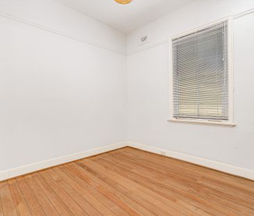 156 James Street, Lilyfield NSW 2040 - House For Rent | Domain - Photo 5