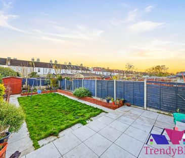 4 bedroom terraced house to rent - Photo 4