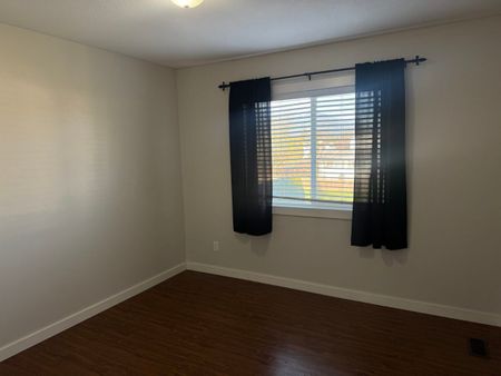 Upper Home – Utilities Included - Photo 2