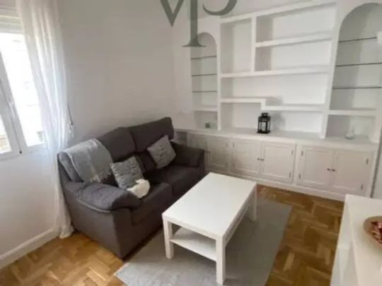 Piso en alquiler en Universidad-Malasaña - Photo 1