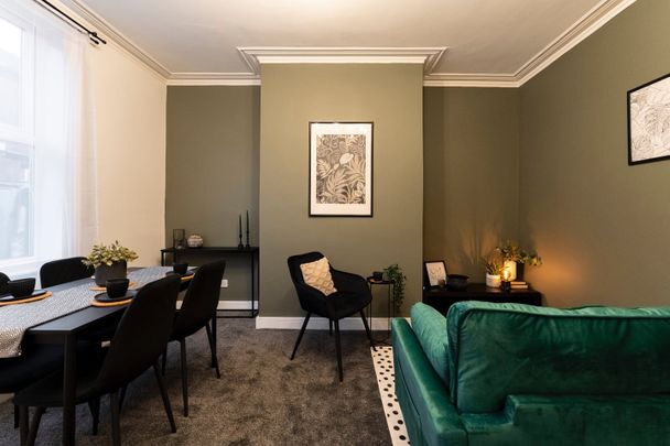 2 Bed Terraced House, Harold View, LS6 - Photo 1