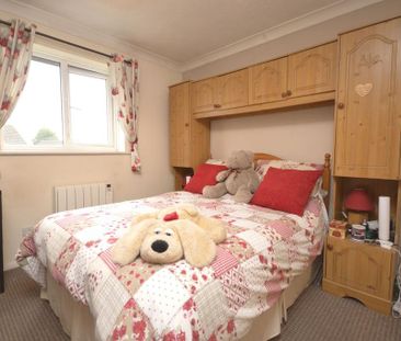 2 bedroom semi-detached house to rent - Photo 2