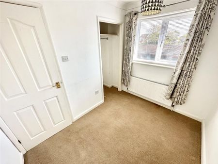 2 bedroom semi-detached house to rent - Photo 2