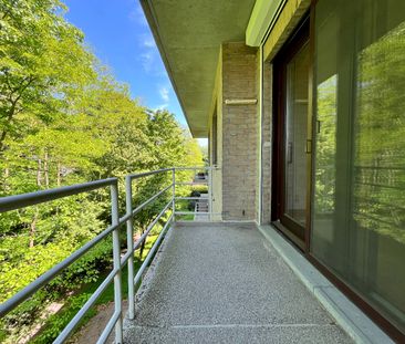 Instapklaar 2 slpk-appartement met 2 terrassen en autostnplts - Photo 1