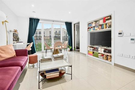 St. Georges Circus, Southwark, SE1 - Photo 3