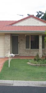 FREE STANDING VILLA CLOSE TO TOWN - Photo 4