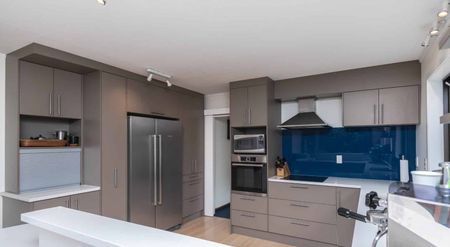 Great Family Home - Photo 4