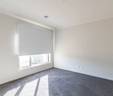 11 Loriini Place - Photo 3