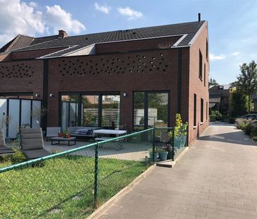 Gelijkvloers appartement met tuintje, 2 slpk, autostaanplaats en ee... - Foto 6