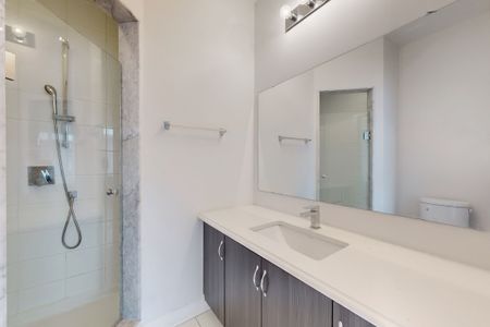 For Lease - 215 Salterton Circle, Vaughan, Ontario - Photo 3