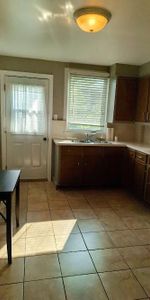 5 1/2 with 3 bedrooms in Parc Extension - Photo 3