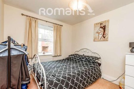 Bromfield Place, Elvetham Heath, Fleet, GU51 - Photo 5