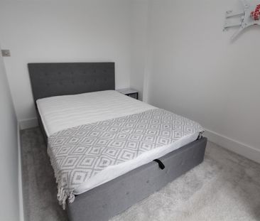 One Brewery Wharf, Leeds City Centre, LS10 1GY - Photo 2