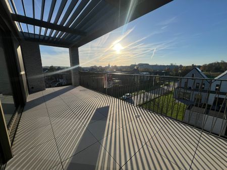 Prachtig penthouse met ruim terras nabij het centrum. - Foto 5