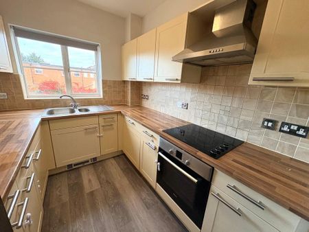 2 bedroom flat to rent - Photo 4