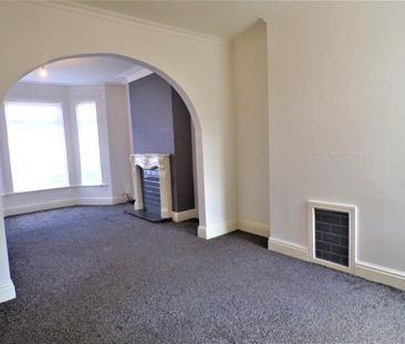 3 Bedroom Terraced House To Rent - Photo 2