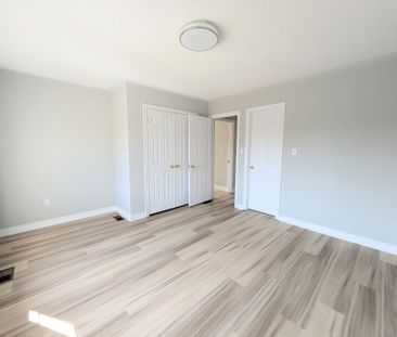 For Lease - 387 Grovehill Road, Oakville, Ontario - Photo 4