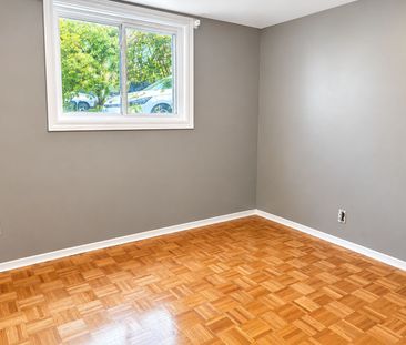 For Lease - 93 Brybeck Crescent Unit# 1, Kitchener, Ontario - Photo 2