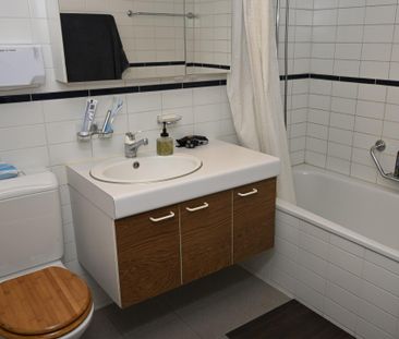 gemütliche 2.5-Zimmerwohnung mit Gartensitzplatz - Photo 6