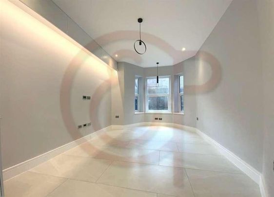 Horn Lane, Acton, W3 - Photo 1