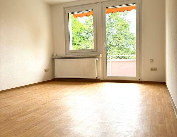 Attraktive kleine 3-Raum-Wohnung - Erstbezug nach umfangreicher Sanierung! - Foto 1