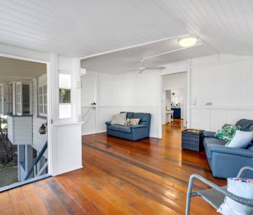 CITY FRINGE SEMI-FURNISHED HOME - Photo 1