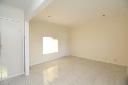 3 bedroom bungalow to rent - Photo 2