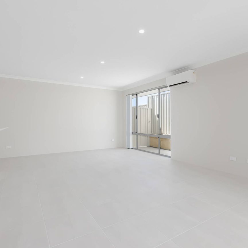 Coastal Living Made Easy - Photo 1