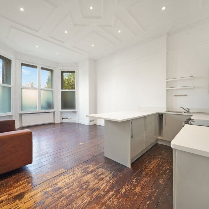 Willesden Lane - Photo 1