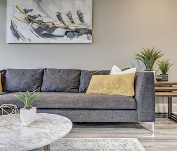 For Lease - 8 Burgon Place, Aurora, Ontario - Photo 6